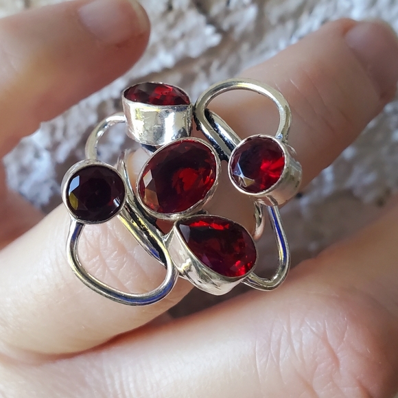 New Twisted Garnet 925 Silver Ring. - Picture 7 of 16